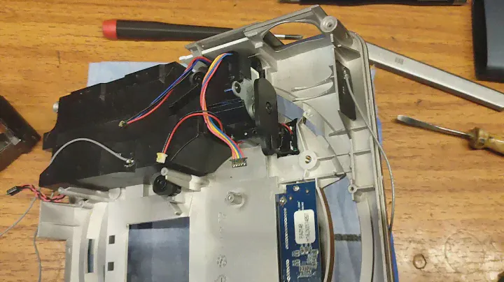 Разборка проектора - Aurora Z4 DLP Led projector disassembly to fix "yellow/green picture" problem.