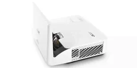 Acer U5320W Ультракороткофокусный проектор