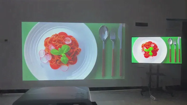 Everycom YG627 7200 Lumens VS  TV, the picture is bigger, suitable for the World Cup